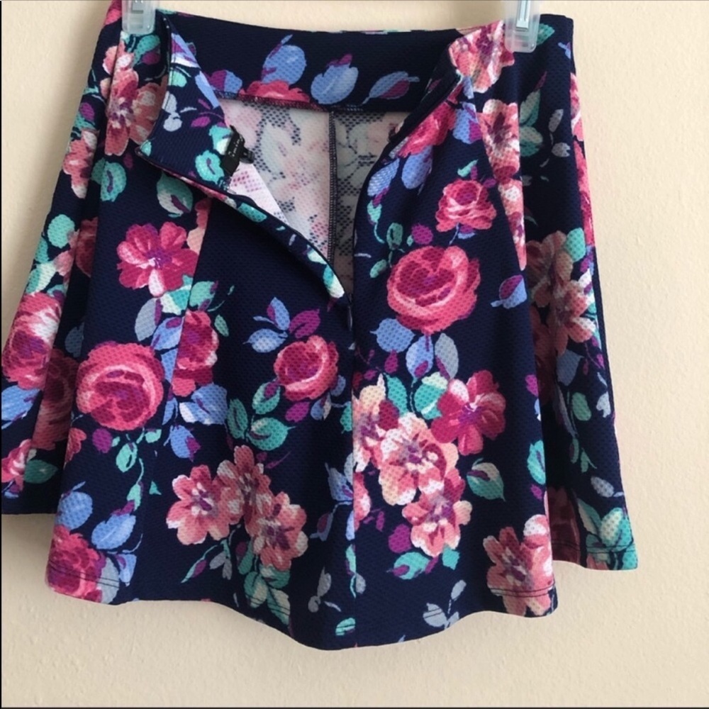 Floral Skater Skirt - Picture 4 of 5